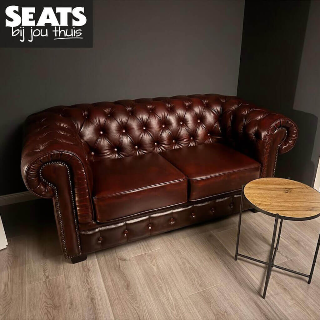 Chesterfield Edinburgh 2-Zits Bank Seats and Sofas